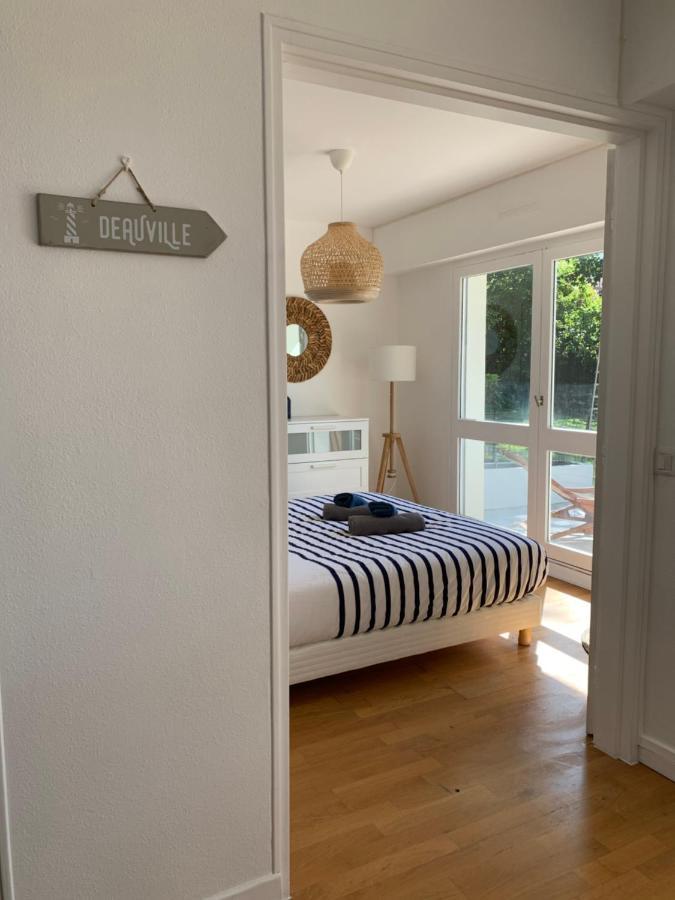 Trouville, Appartement Renove Avec Grande Terrasse Au Calme Εξωτερικό φωτογραφία